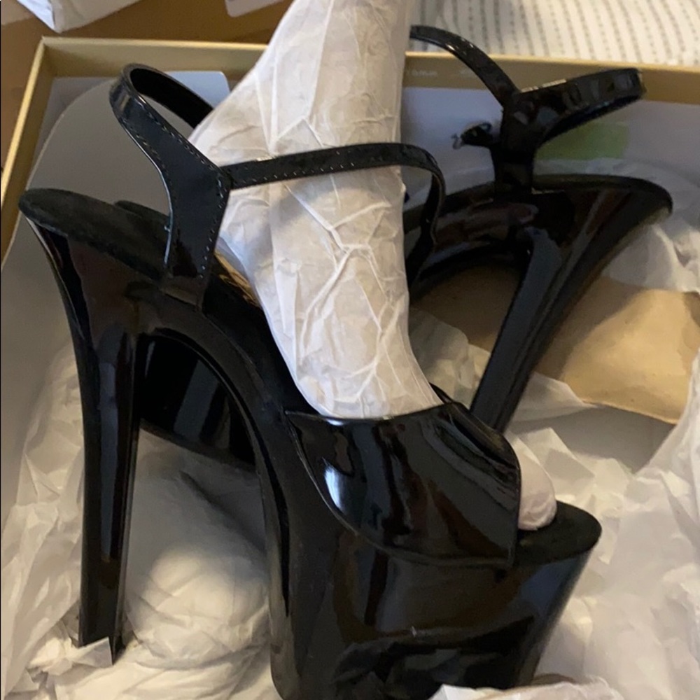 Beautiful sexy high heels pumps